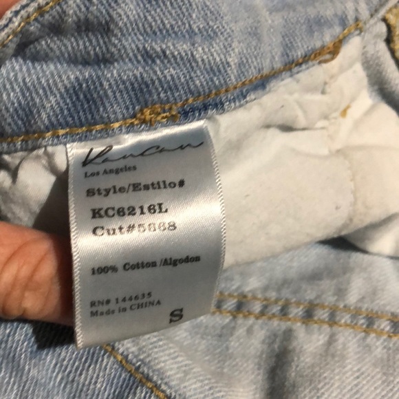 Shorts - Picture 3 of 3